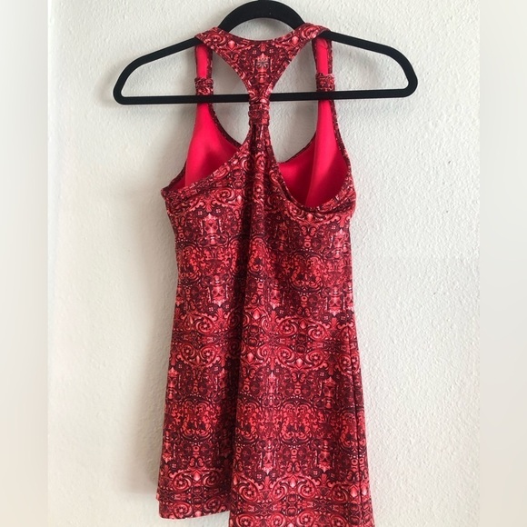 Athleta Tank Top Size Small Tall Paisley Damask Fuse Racerback Tank Built In Bra - Picture 7 of 11